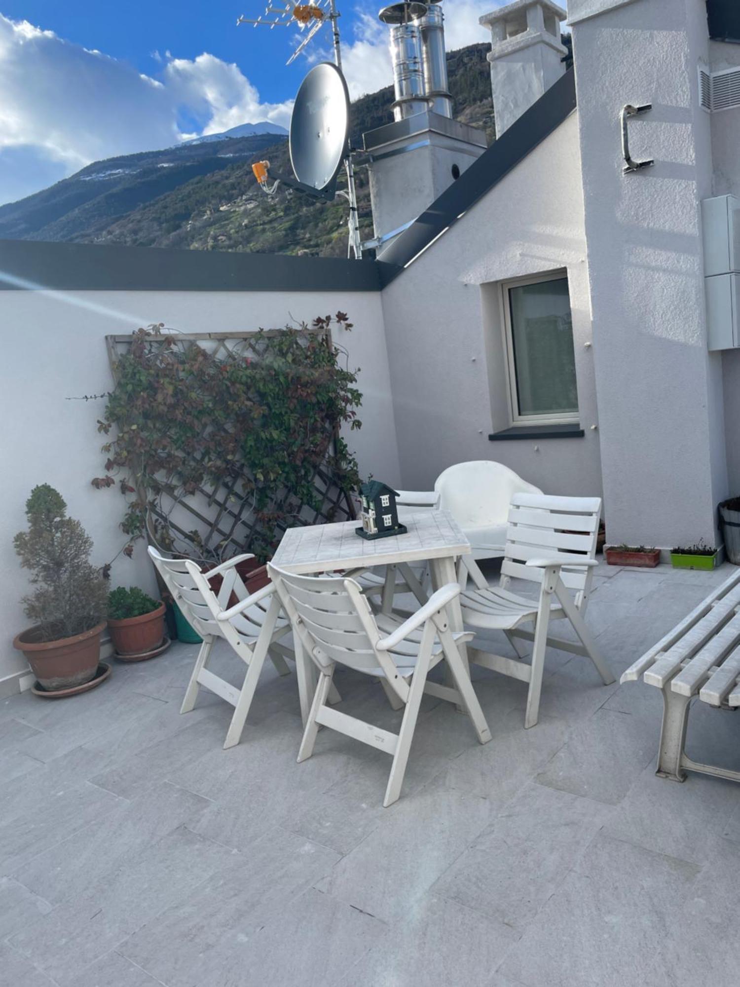 Appartement Attico Bellavista à Aoste Extérieur photo
